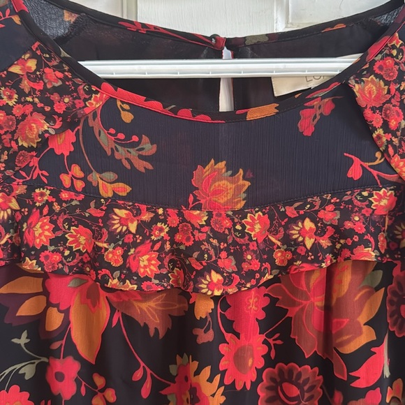 LOFT Floral Ruffled Blouse - Picture 2 of 6